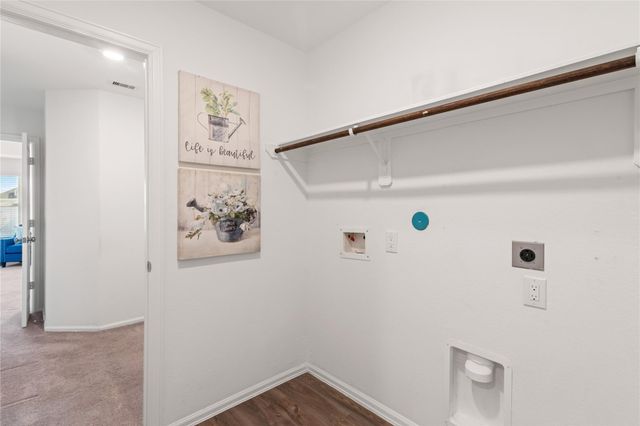 705 Autumn Lake Lane, Magnolia, TX 77354