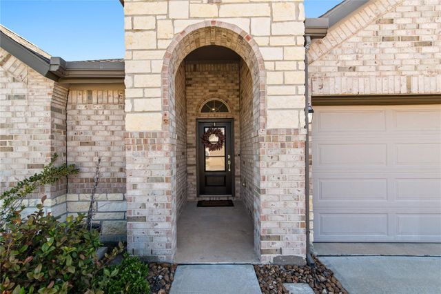 705 Autumn Lake Lane, Magnolia, TX 77354