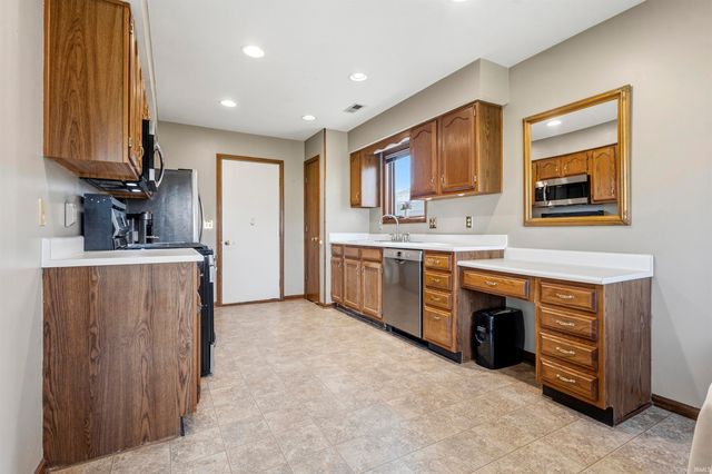 6423 Verandah Lane, Fort Wayne, IN 46835