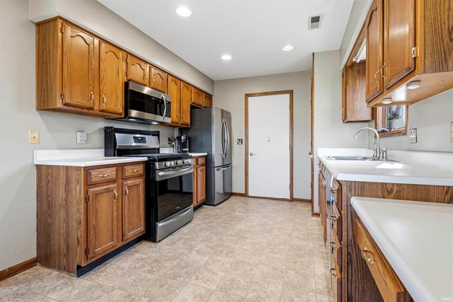 6423 Verandah Lane, Fort Wayne, IN 46835