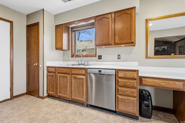 6423 Verandah Lane, Fort Wayne, IN 46835