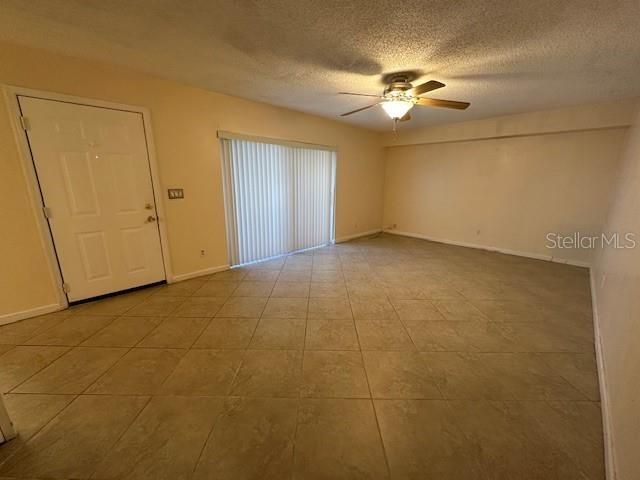 921 ROYAL OAK BOULEVARD, Leesburg, FL 34748