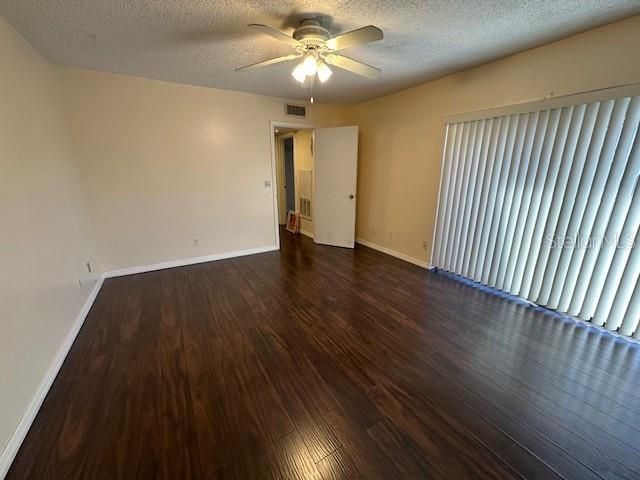 921 ROYAL OAK BOULEVARD, Leesburg, FL 34748