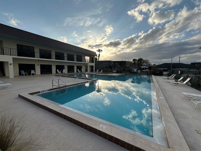 921 ROYAL OAK BOULEVARD, Leesburg, FL 34748