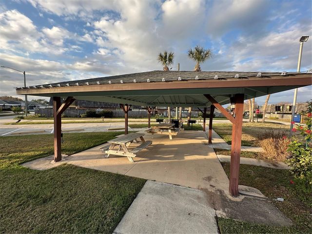 921 ROYAL OAK BOULEVARD, Leesburg, FL 34748