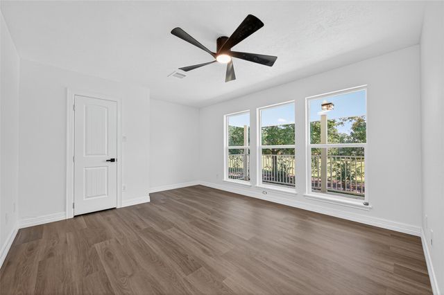 559 Hampton Road, Conroe, TX 77302