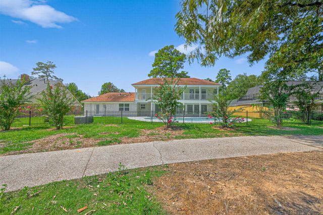 559 Hampton Road, Conroe, TX 77302