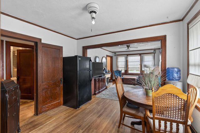 1461 7th Street W, Saint Paul, MN 55102