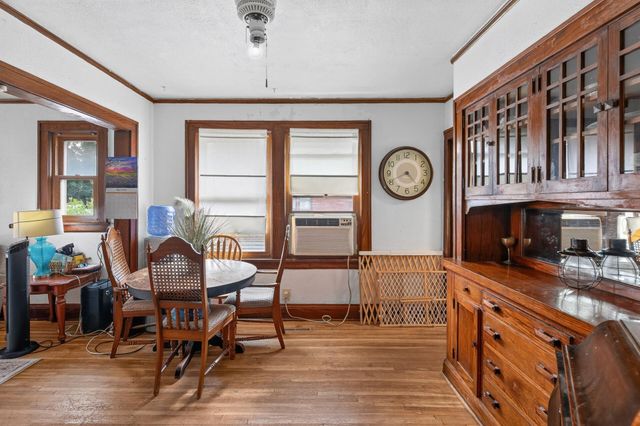 1461 7th Street W, Saint Paul, MN 55102