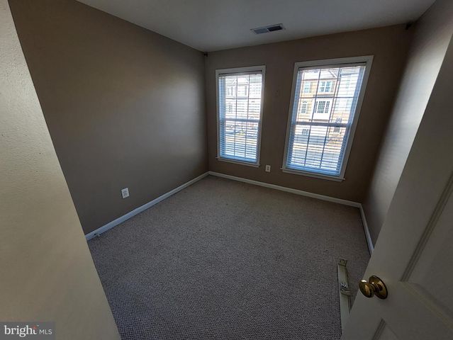 15692 WILLIAM BAYLISS CT, Woodbridge, VA 22191