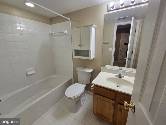 15692 WILLIAM BAYLISS CT, Woodbridge, VA 22191