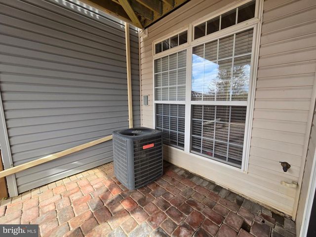 15692 WILLIAM BAYLISS CT, Woodbridge, VA 22191