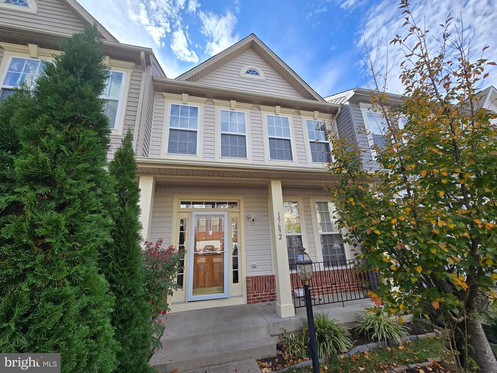 15692 WILLIAM BAYLISS CT, Woodbridge, VA 22191