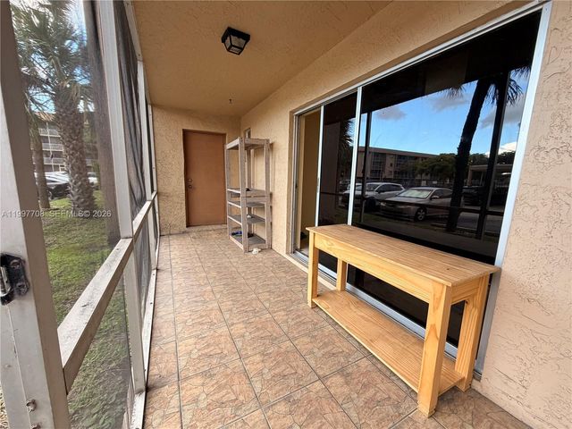 17000 NW 67th Ave 115, Hialeah, FL 33015