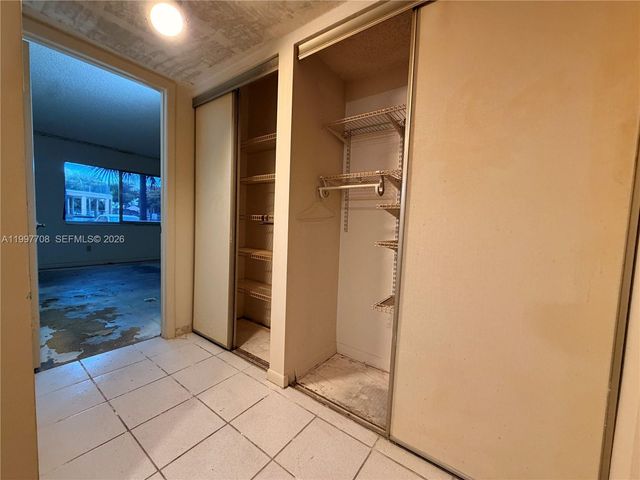 17000 NW 67th Ave 115, Hialeah, FL 33015