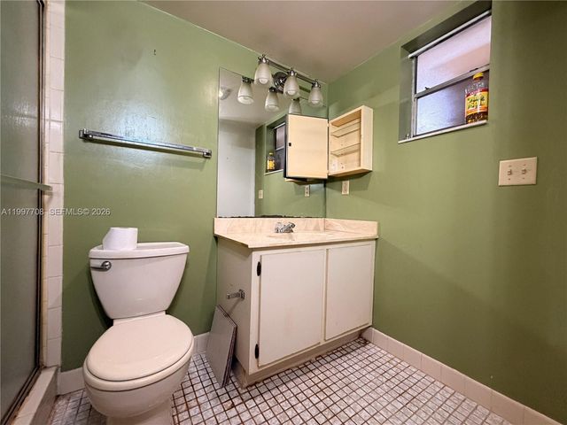 17000 NW 67th Ave 115, Hialeah, FL 33015