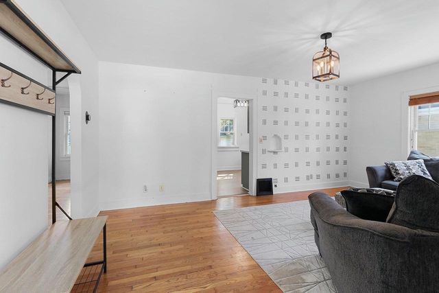 124 N ONEIDA STREET, Green Bay, WI 54303