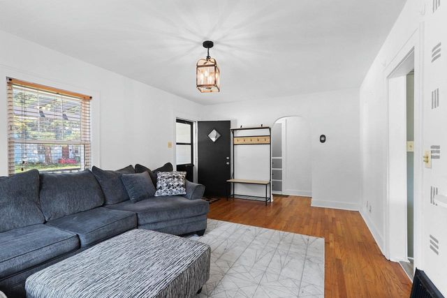 124 N ONEIDA STREET, Green Bay, WI 54303