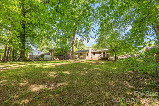 7001 Crossridge Road, Charlotte, NC 28214