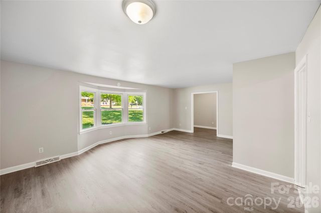 7001 Crossridge Road, Charlotte, NC 28214