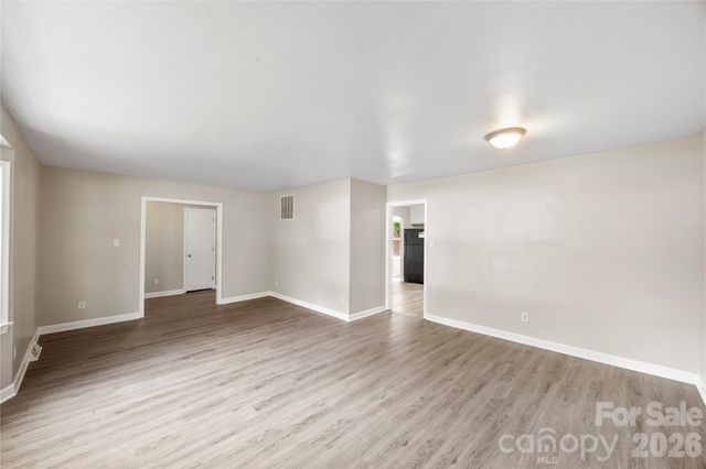 7001 Crossridge Road, Charlotte, NC 28214