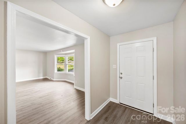 7001 Crossridge Road, Charlotte, NC 28214