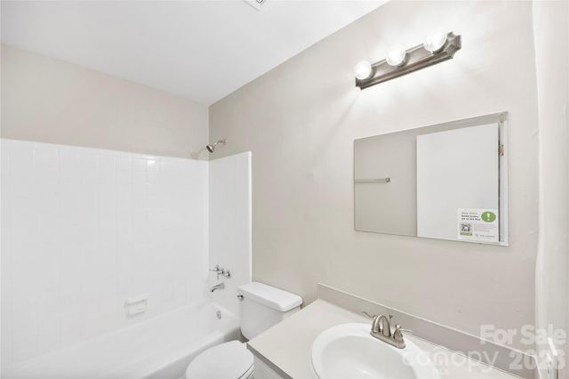 7001 Crossridge Road, Charlotte, NC 28214