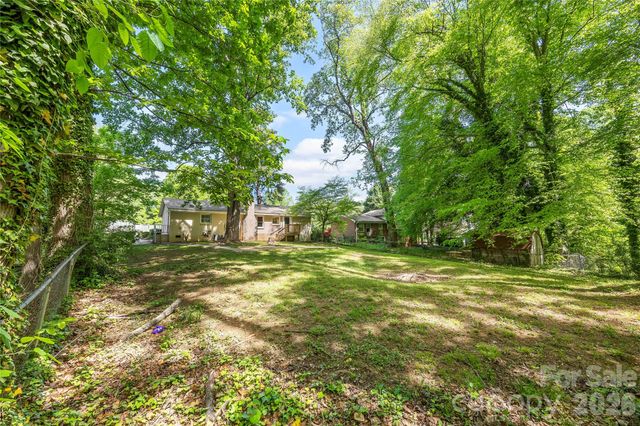 7001 Crossridge Road, Charlotte, NC 28214