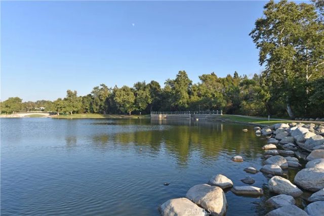 2 Flores, Irvine, CA 92612