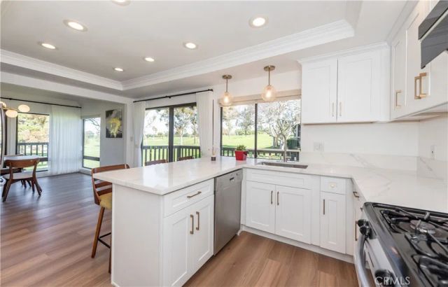 2 Flores, Irvine, CA 92612