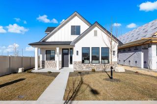 280 E Mayfield Springs Blvd, Boise, ID 83716