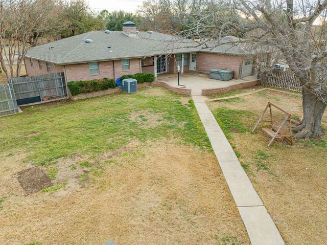 1506 W Elliott Street, Breckenridge, TX 76424