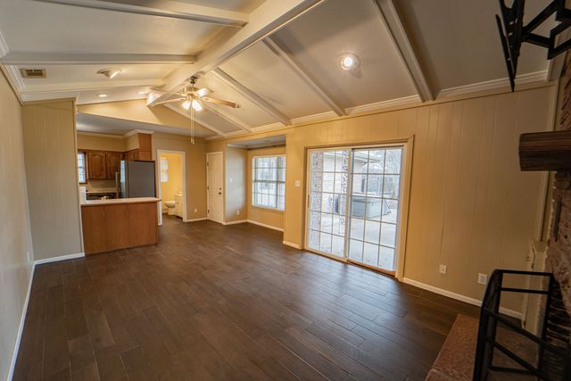 1506 W Elliott Street, Breckenridge, TX 76424