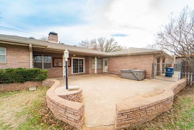 1506 W Elliott Street, Breckenridge, TX 76424