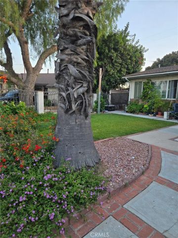 7827 Bakman, Los Angeles, CA 91352