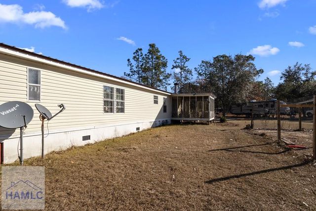 585 Brangus Lane, Collins, GA 30421