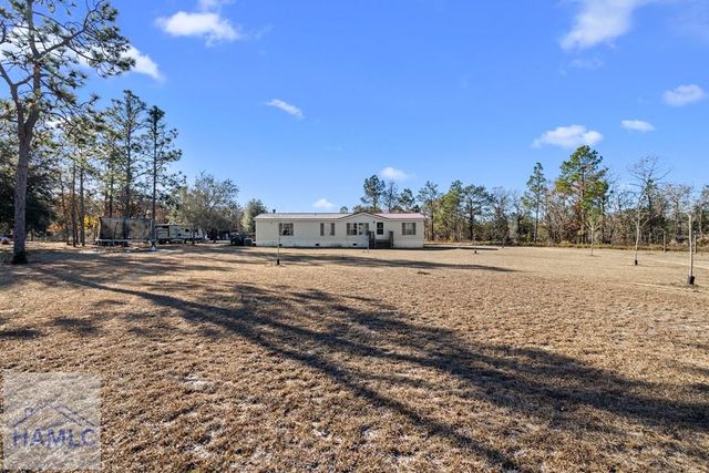 585 Brangus Lane, Collins, GA 30421