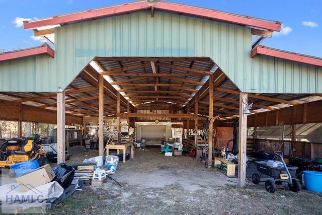 585 Brangus Lane, Collins, GA 30421