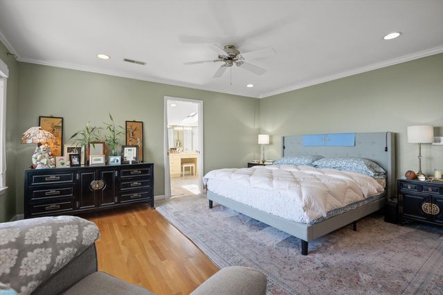 212 N Palisades Drive, Signal Mountain, TN 37377
