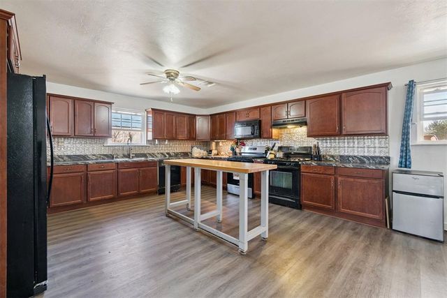 26556 Elm Road, Blanchard, OK 73010