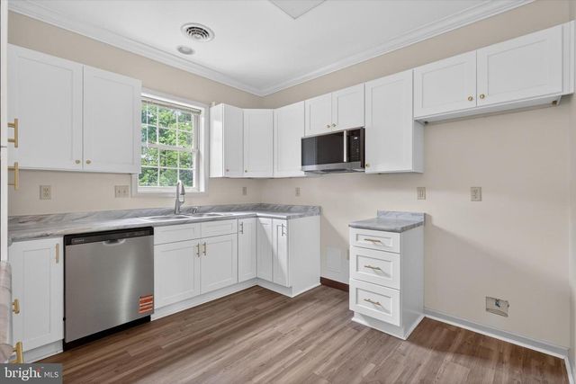 130 LEONARD LN, Harrisburg, PA 17111