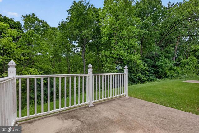 130 LEONARD LN, Harrisburg, PA 17111