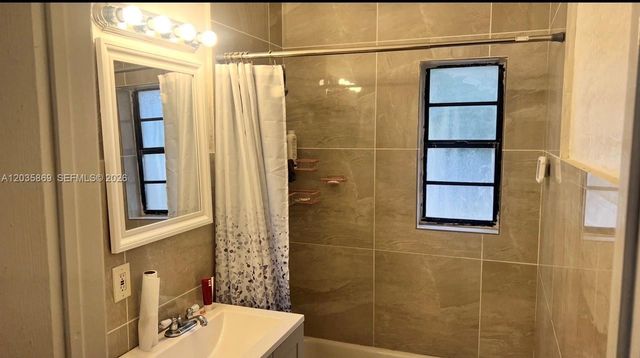 325 NW 56th St, Miami, FL 33127