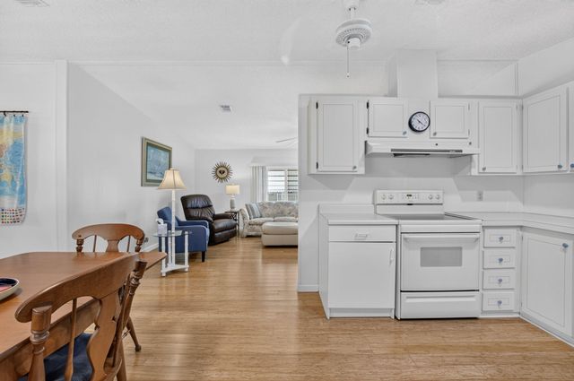 51004 Galina Bay, Boynton Beach, FL 33436