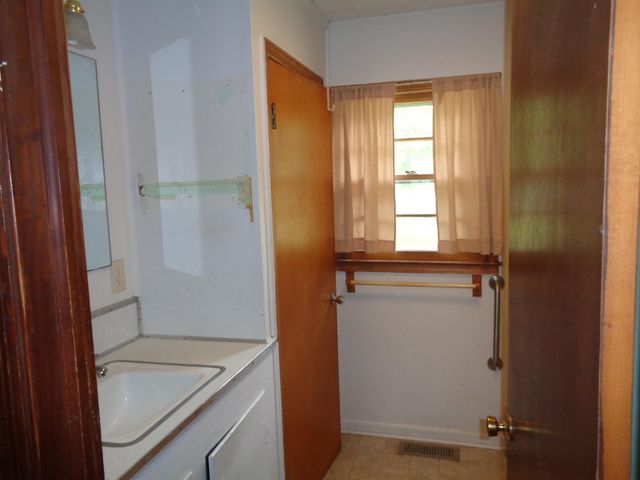 170 Mountain View Road, Boiling Springs, SC 29316