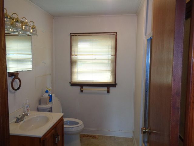 170 Mountain View Road, Boiling Springs, SC 29316
