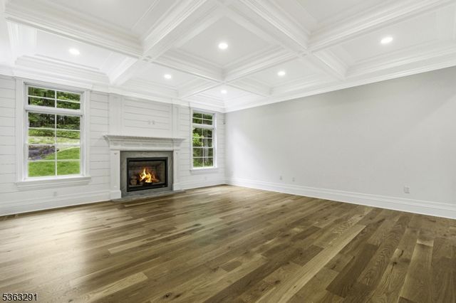 8 Cobblestone Ct, Warren Twp., NJ 07059