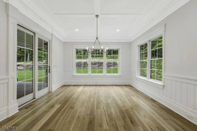 8 Cobblestone Ct, Warren Twp., NJ 07059