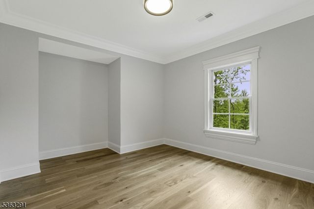 8 Cobblestone Ct, Warren Twp., NJ 07059