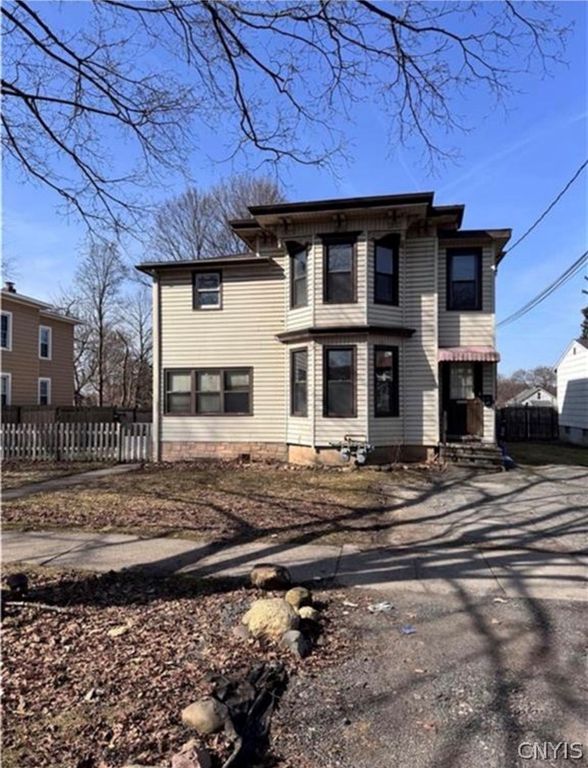 307 Highland Avenue, Dewitt, NY 13057